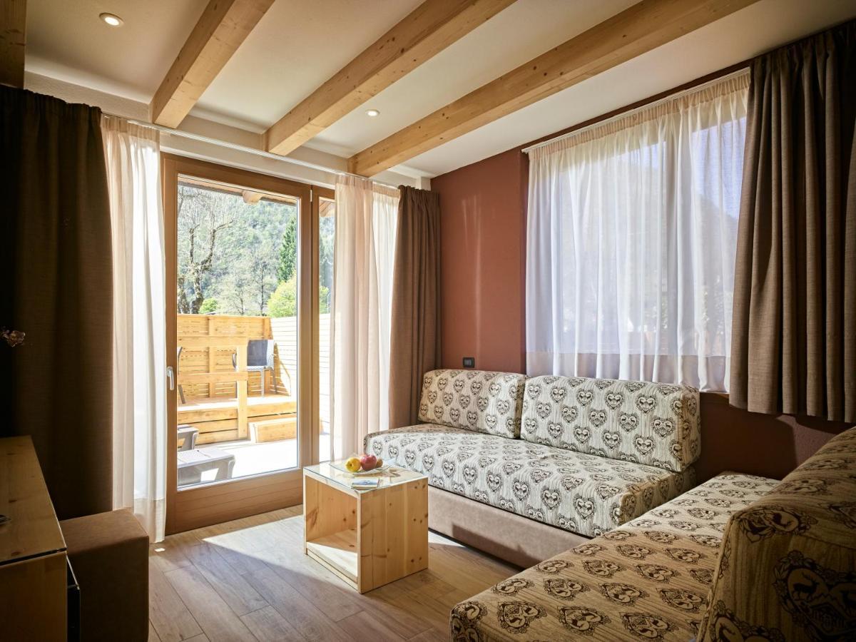 Hotel Garni My Ledro ピエーヴェ・ディ・レードロ エクステリア 写真